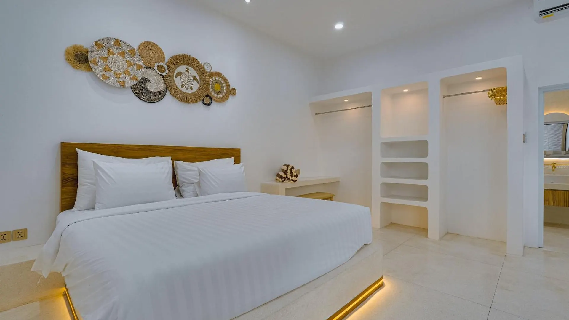 Spacious 3Br Villa Paddy With Rooftop Near Seminyak Kerobokan